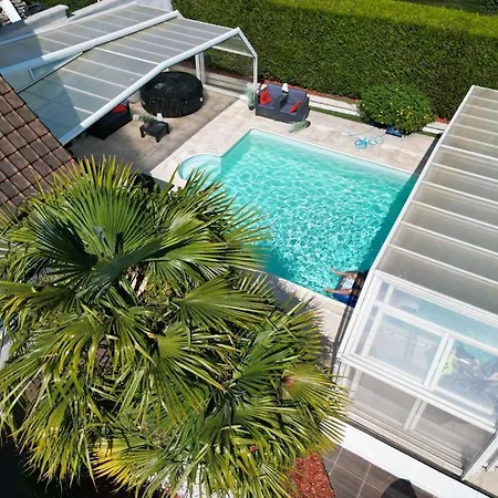 Nyaraló Gite Avec Piscine Couverte Et Chauffee Éperlecques