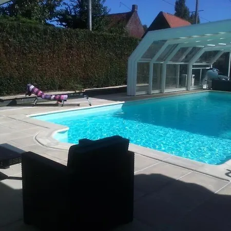 度假居 Avec Piscine Couverte , Chauffee Et Jaccuzi *